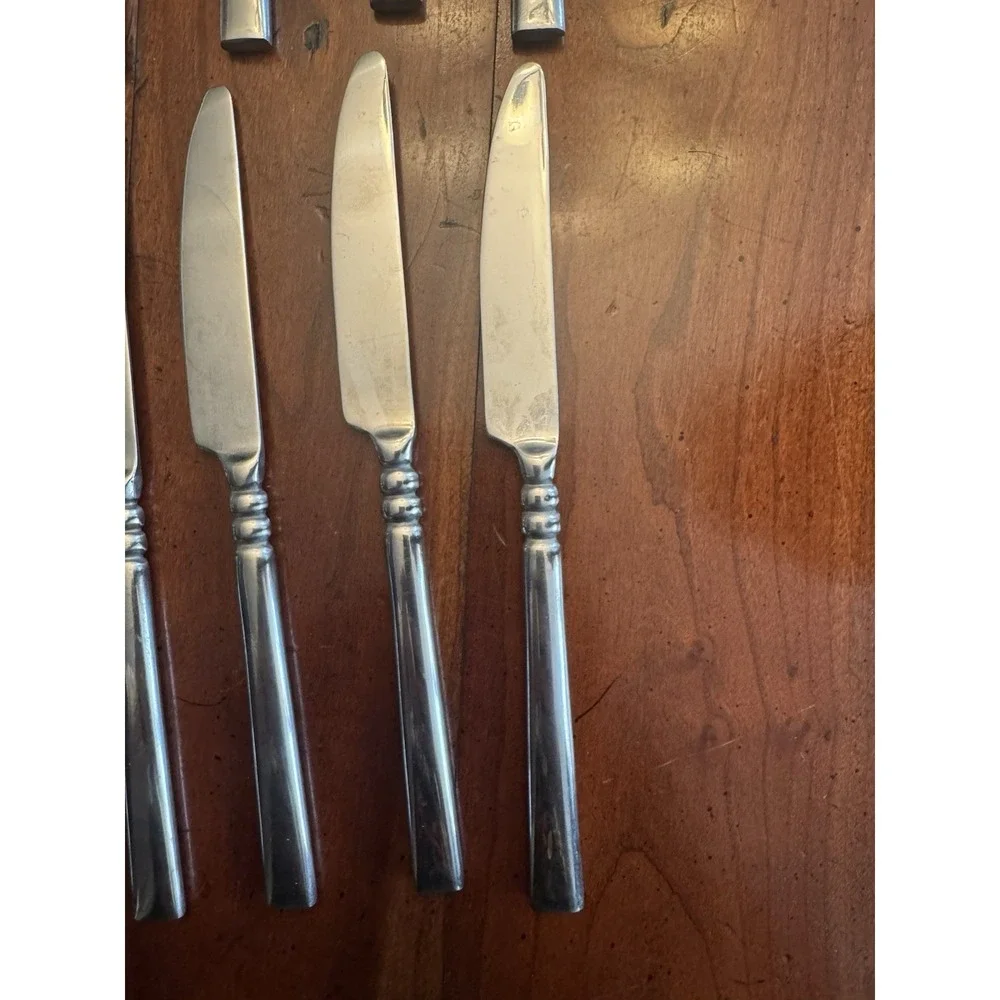 16 Tortola (Stainless) by ONEIDA SILVER Knife Collection‎